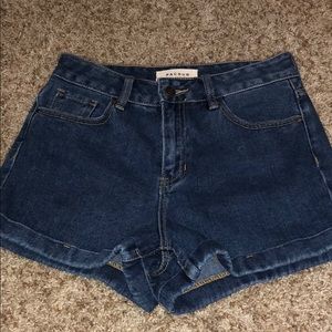 Dark wash denim mom short